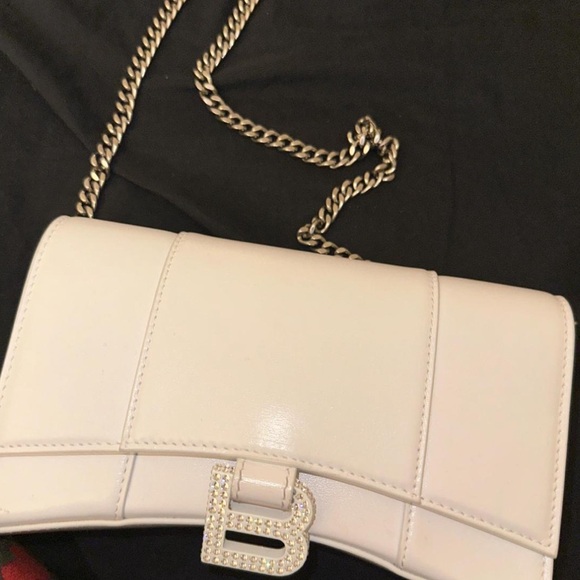 Authentic balenciag chain wallet bag - Picture 6 of 8